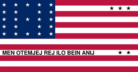 La bandera del Atolón de Bikini que recuerda a los Estados Unidos su responsabilidad en la