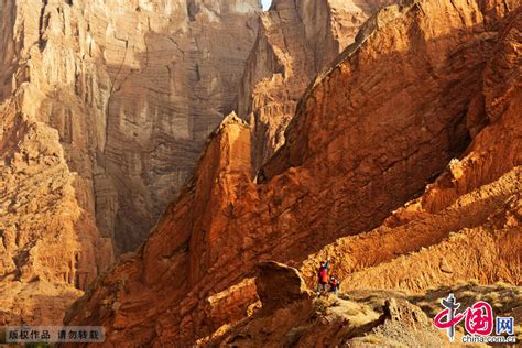 Red Cliff Tianshan Grand Canyon Cn