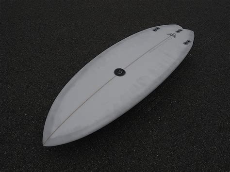 木曜日 腰腹セット胸 FACTORA FX モデル概要 グレーティントNEWディケール サーフボードクオリティーハードコア Quality Hardcore