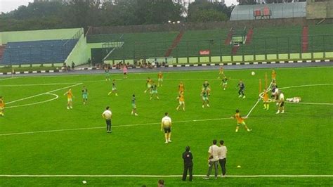 H 6 Persib Vs Persija Luis Milla Pilih Stadion Siliwangi Untuk Latihan