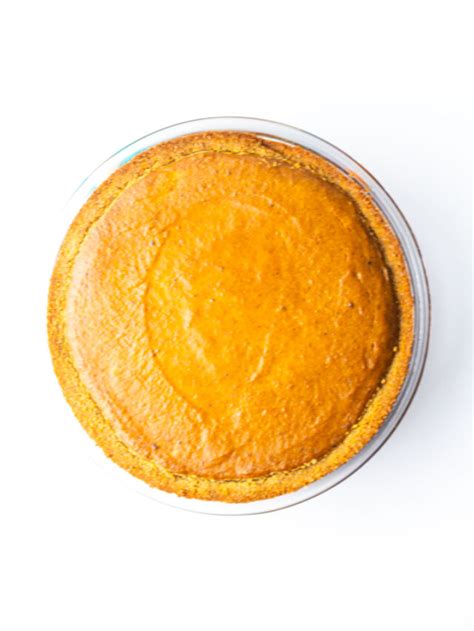 Easy Pumpkin Pie with Graham Cracker Crust • Flour de Liz