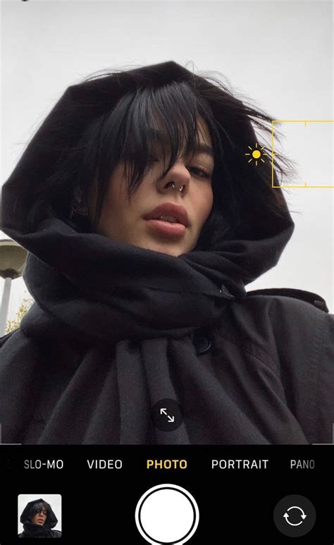 Zeynep Adl Kullan C N N Babe Panosundaki Pin Stil K Yafetler Moda Stilleri D Vmeli Adamlar