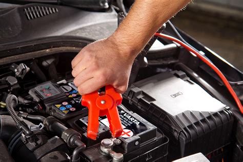 Как правильно ухаживать за аккумулятором автомобиля