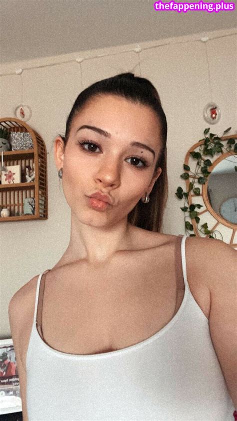 Nikki Woods Nikki Neko Nikkiwoodss Nude OnlyFans Photo The