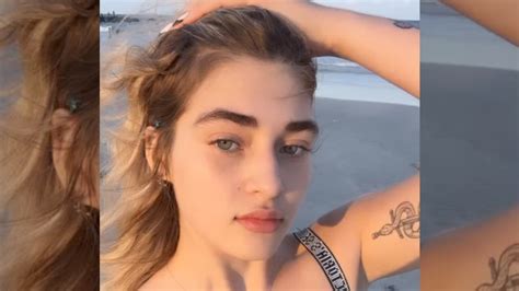 Viral El Tremendo Video De Martita Fort En Micro Bikini Por Las Playas De Miami