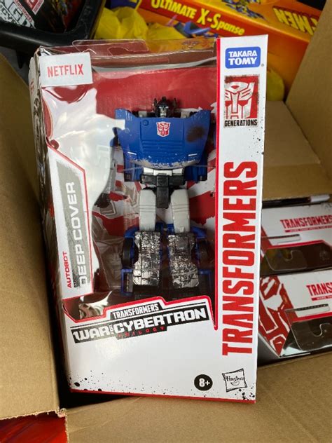 Transformers Netflix War For Cybertron Deluxe Class Deep Cover Hobbies