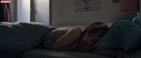 Naked Anna Suk In Wannabe