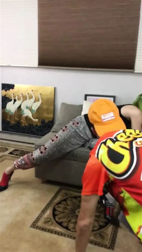 Secretly Smelling Woman In Slow Motion Porn 79 XHamster