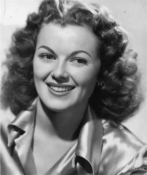 Barbara Hale Who Played Della Street On ‘perry Mason Dies At 94