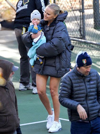 Hot Pics Photos Of Celebrity Sightings Around The World Us Weekly Trophy Wife Celebrity