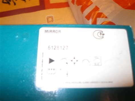 6128127 Зеркало заднего вида VW GOLF IV 97-/BORA 98- правое элек.с ...