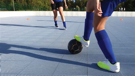 Rekomendasi Sepatu Futsal Terbaik Dan Terpopuler Telkomsel