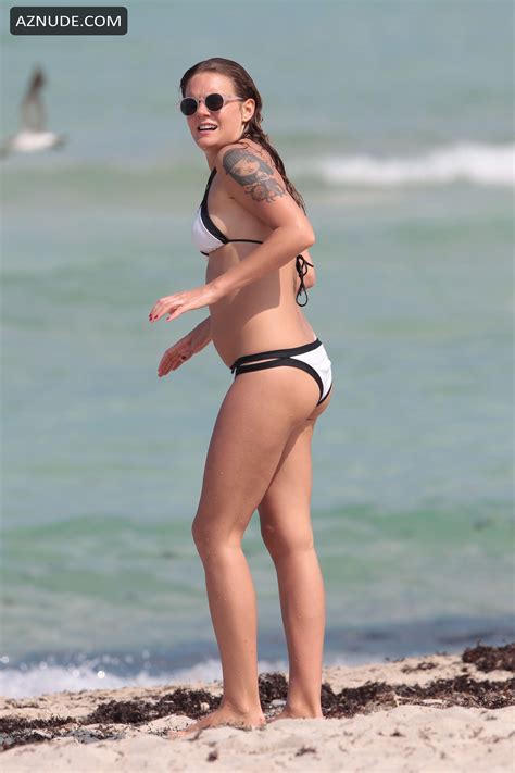 Tove Lo Bikini Paparazzi Photos In White Bikini At The Beach In Miami AZNude