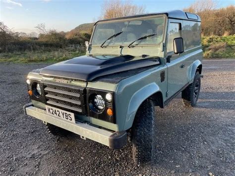 LAND ROVER DEFENDER 90 300 TDI Nut Bolt Rebuild On A Galvanised