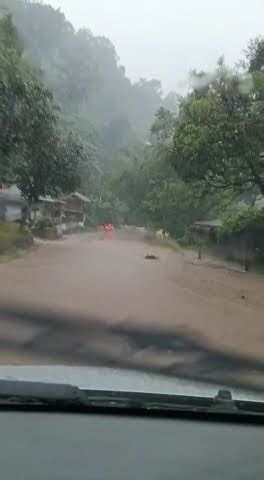 Banjir Air Tiba Kejalan Raya YouTube