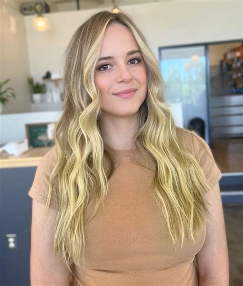 Stylish Blonde Balayage Ideas