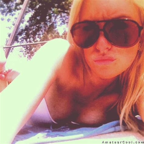 Petite Blonde Girlfriends Pussy Selfies