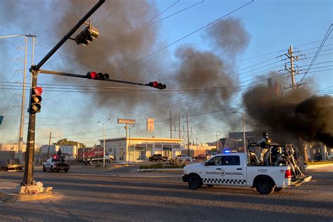 Enfrentamientos Y Bloqueos En Las Vías De Culiacán Por La Operación De Captura De Ovidio Guzmán