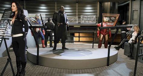 Avengers Xxx An Axel Braun Porn Parody Gal Ria Z Filmu Sfd Sk