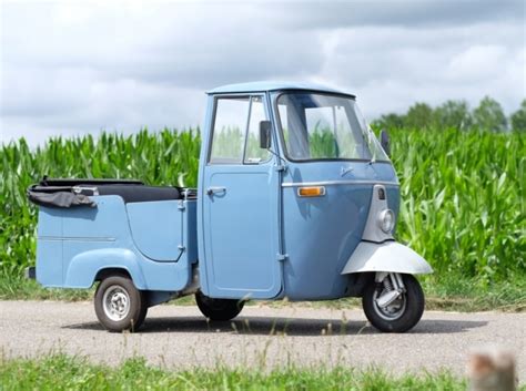 Piaggio Ape Calessino De Vespa Garage Vintage