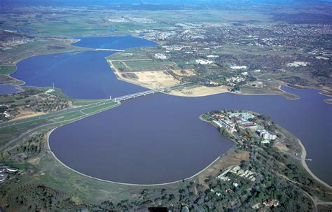threats  lake burley griffin  lakeshore landscape noted