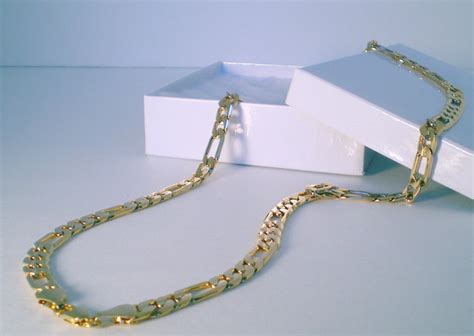 Виды плетения цепочек. Цепочки плетения «Фигаро» — www.JewelGold.ru — В ...