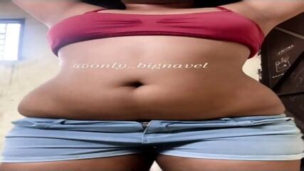 Desi Deep Navel Babe