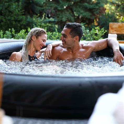 MSpa Premium Camaro Inflatable Person Plug And Play Hot Tub