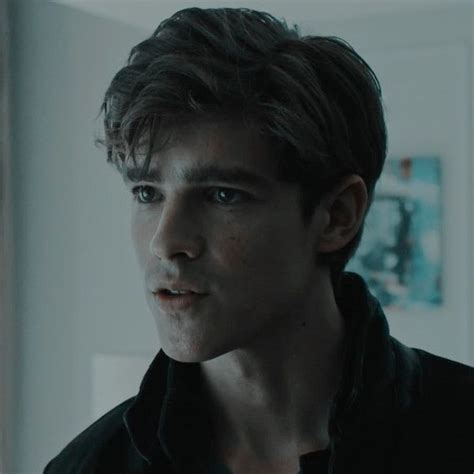 Nightwing Icons Titans Icons In Brenton Thwaites Richard