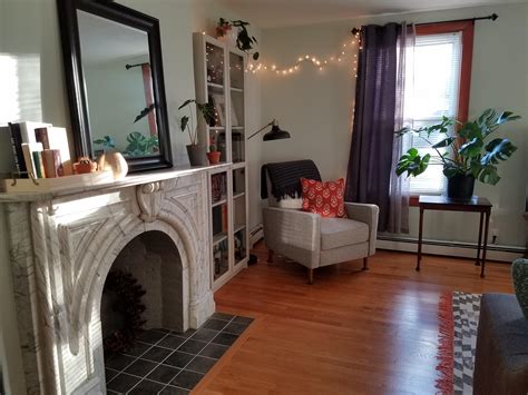 My favorite corner of our living room. Boston, MA : r/AmateurRoomPorn