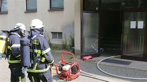 Fotos Feuer In G Ttinger Fl Chtlingsunterkunft