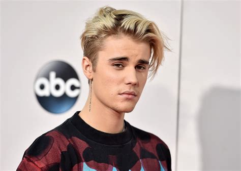 Justin Bieber Owns The Top Two Spots On The Singles Chart In The Uk Again