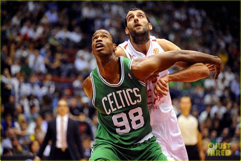 NBA Player Jason Collins Comes Out As Gay Man Photo 2860524 Jason