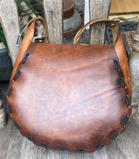 Vintage Leather Hand Tooled BUTTERFLY FLOWERS Purse Gem