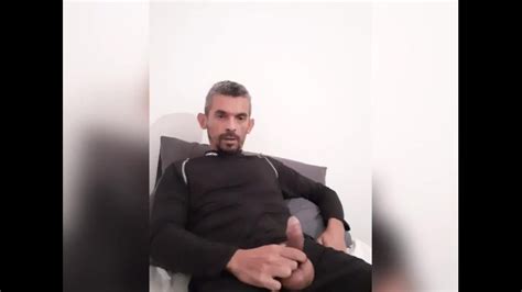 MARCO 的云和负载 Pornhub Gay