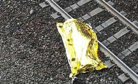 TRAGEDIA Uomo Ucciso Da Un Treno Alla Stazione Di MADDALONI CasertaCE