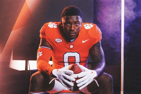 Barrett Carter discusses his decision to return to Clemson - Sports ...