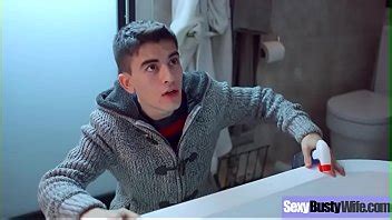 Salope Femme Leigh Darby Avec De Gros Seins De Melon Dur Banged Video18 XVIDEOS