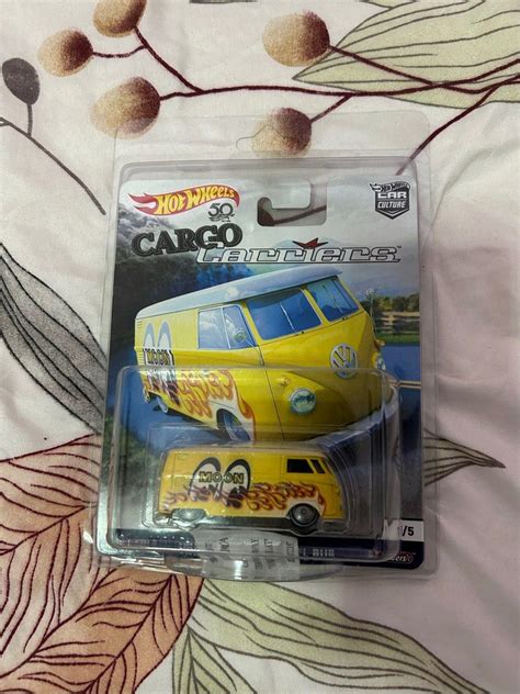 Hot Wheels Cargo Carriers T Van Hobbies Toys Toys Games On Carousell