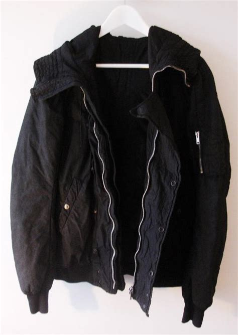 Ответы Mail: Сколько стоит сделать куртку на заказ как у Виктора Цоя?