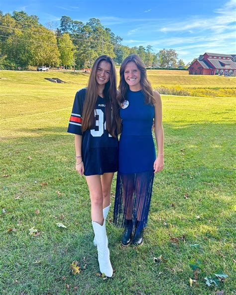 anna sawyer (@annagsawyer) • Instagram photos and videos