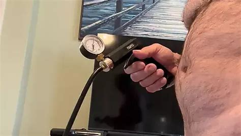 Love To Pump It Up Gay Public Amateur Porn Feat Slag XHamster