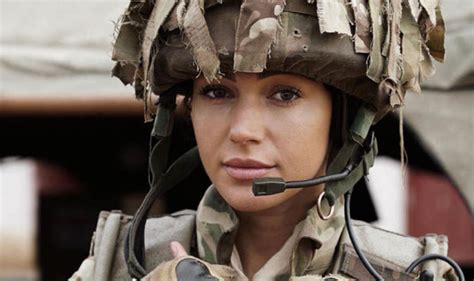 Our Girl Review Michelle Keegan Puts A Lip Gloss On War Tv And Radio