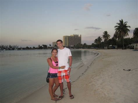 Hot Sexy Tram Tran Bikini Pics