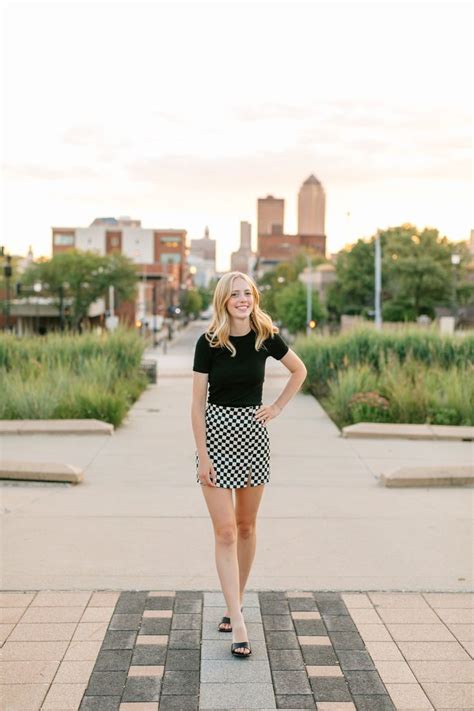 Des Moines Senior Photos Katie — Des Moines Wedding Photographer