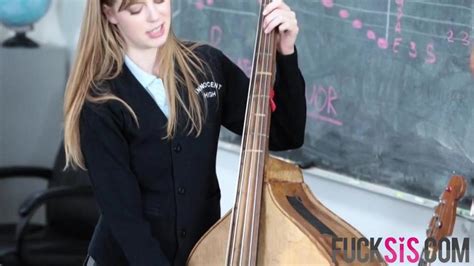 Dolly Leigh In Blowing The Skin Flute Porn Videos