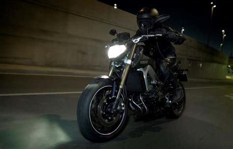 Yamaha giới thiệu naked bike FZ 09 hoàn toàn mới giá tại Mỹ 8 000 USD Viết bởi El Ku