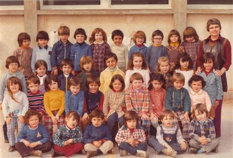 Photo De Classe Maternelle Moyenne Section De 1973 Ecole De La Gare