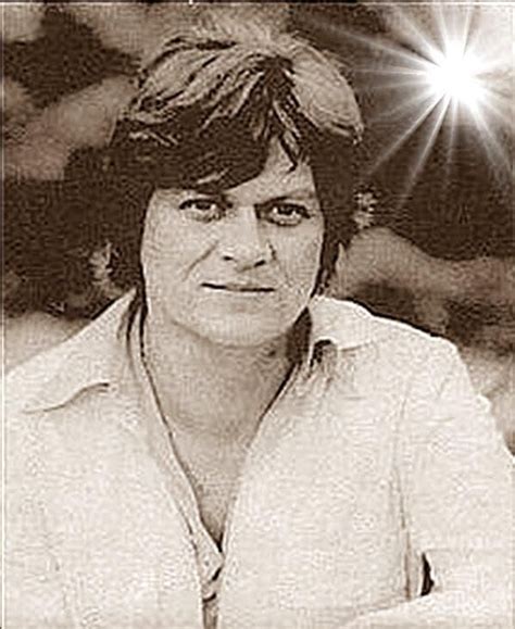 Ruser fotos (1 foto) - LETRAS.MUS.BR