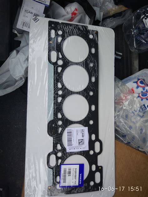 1371708 Крышка привода ГРМ задняя, Duratec ST 2.5 Ford | Запчасти на DRIVE2